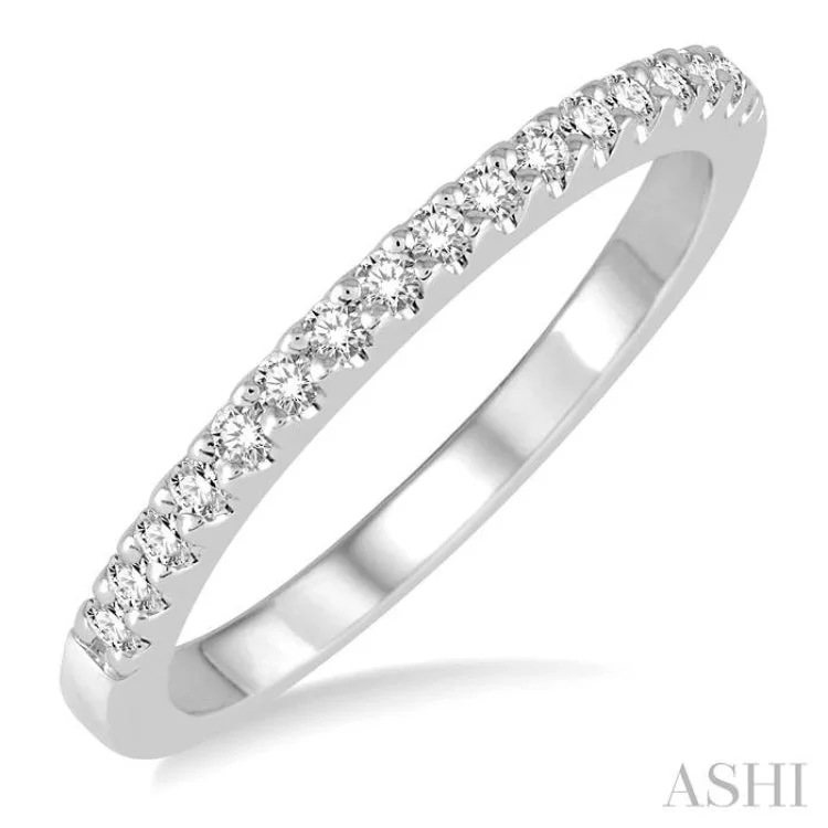 Custom Classic Wedding Rings for Men-1/6 Ctw Round Cut Diamond Wedding Band in 14K White Gold