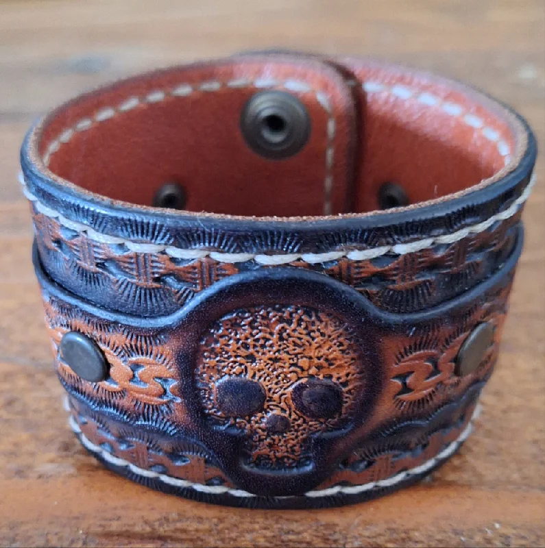 Custom Engraved Name Bracelets for Women-Genuine Leather Handmade Sugar Skull Cuff Bracelet