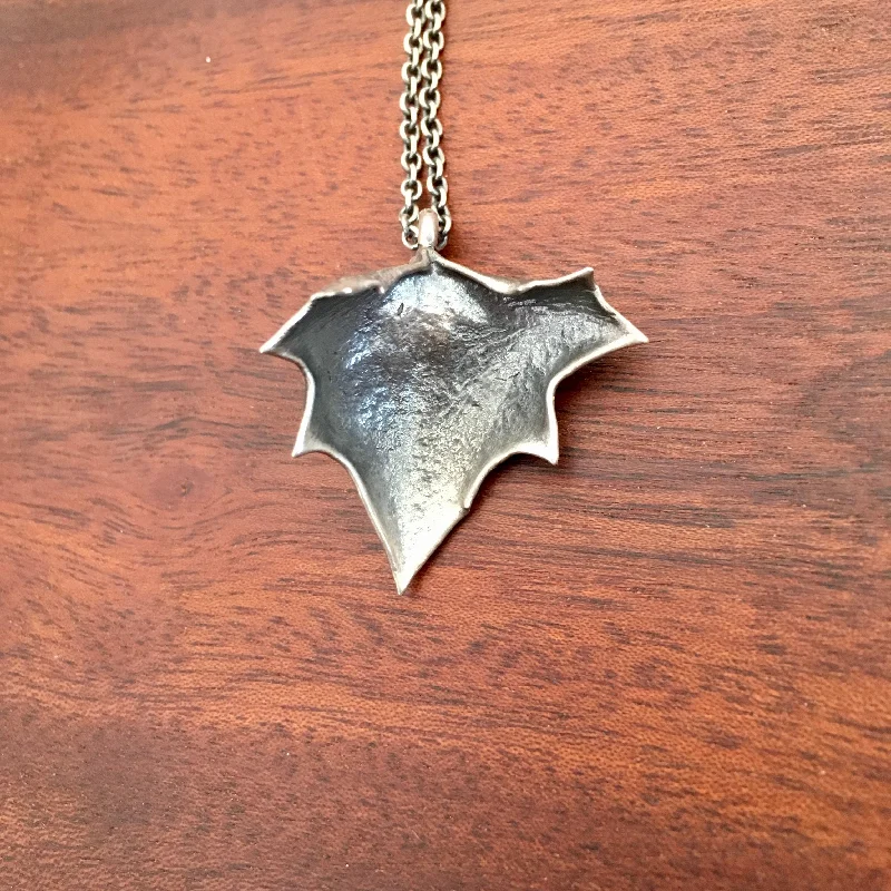 Luxury Necklaces-Sterling Silver Succulent Shield Leaf Necklace