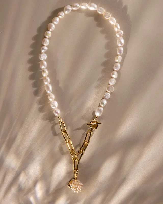 DIY Necklaces-Michelle Freshwater Pearl and Paperclip Chain Necklace